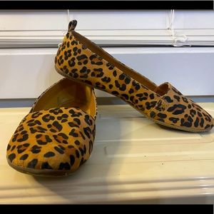 Cute leopard flats